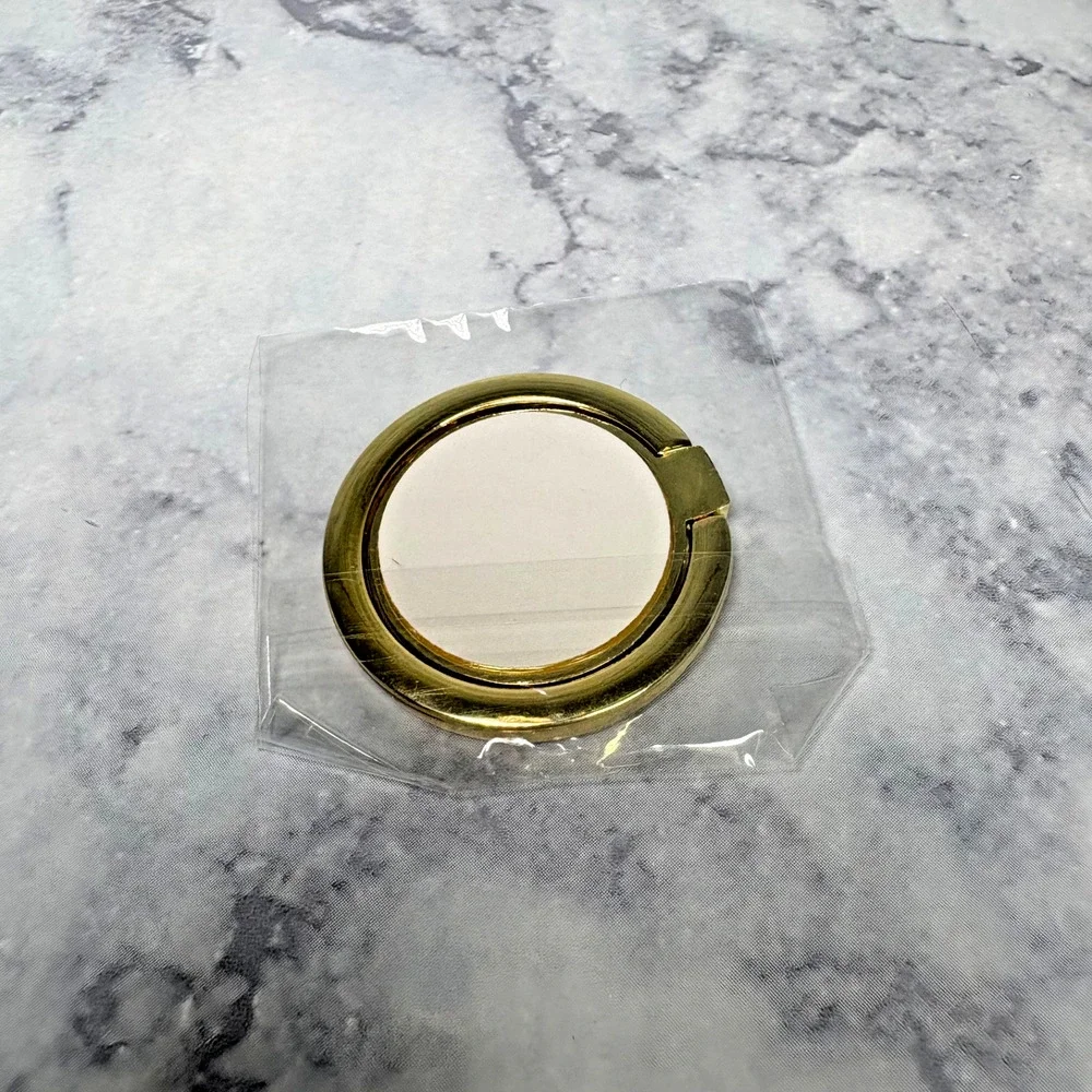 CHANEL Beauty Finger Phone Ring Stand Holder, Gift-with-Purchase NEW IN BOX Gold